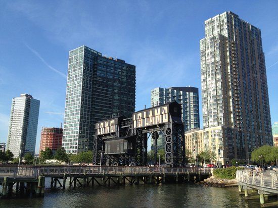 ガントリー・プラザ州立公園